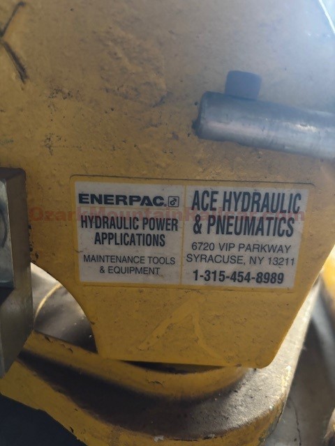 Enerpac Rail Puller