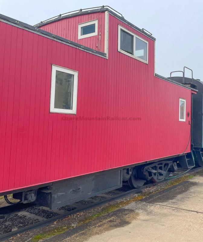 Great Northern Caboose X227